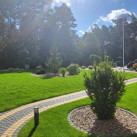 Apartament Przy Jeziorze บอร์น ซูลิโนโว ภายนอก รูปภาพ
