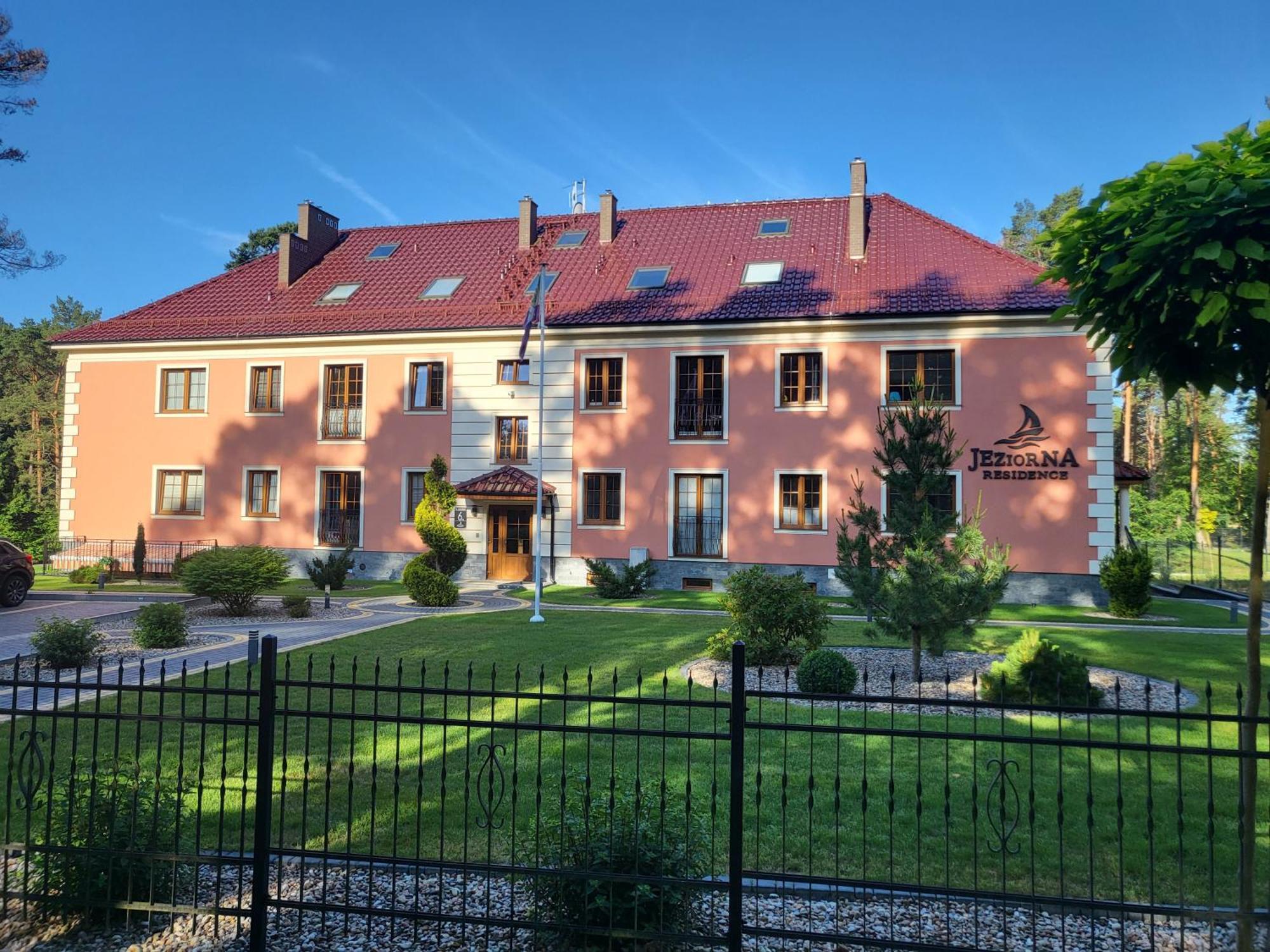 Apartament Przy Jeziorze บอร์น ซูลิโนโว ภายนอก รูปภาพ
